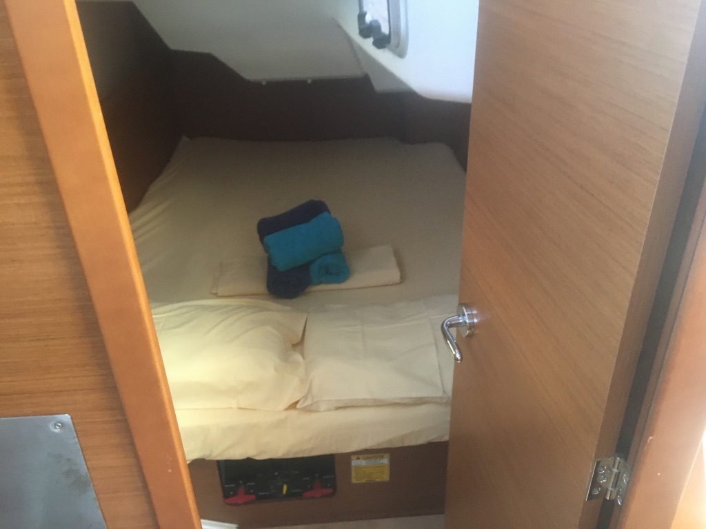 cabine Sun Odyssey 389