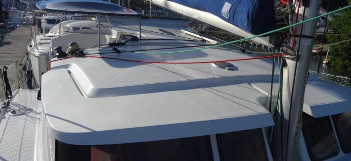 Fountaine-Pajot Mahé 36 Evolution roof