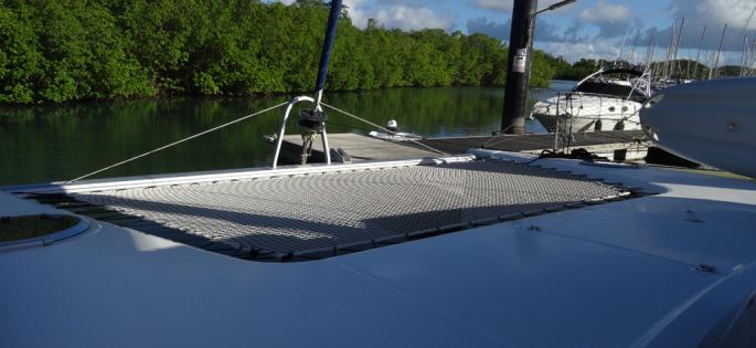 Fountaine-Pajot Mahé 36 evolution plage avant