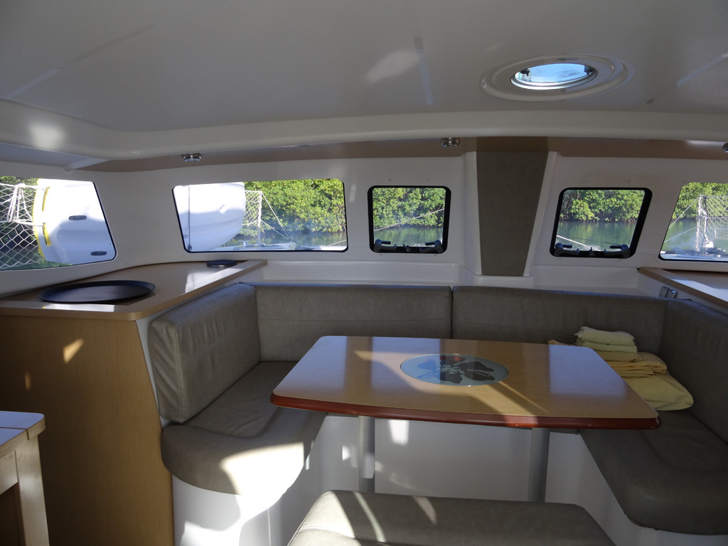 Fountaine-Pajot Mahé 36 evolution carré