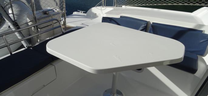 Fountaine-Pajot Mahé 36 Evolution cockpit